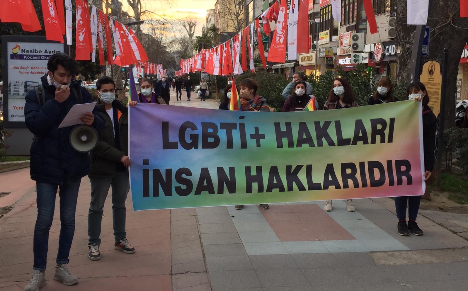 lgbti-lara-siddet-ve-ayrimcilikla-mucadele-icin-devletler-ne-yapiyor lgbti-lara-siddet-ve-ayrimcilikla-mucadele-icin-devletler-ne-yapiyor