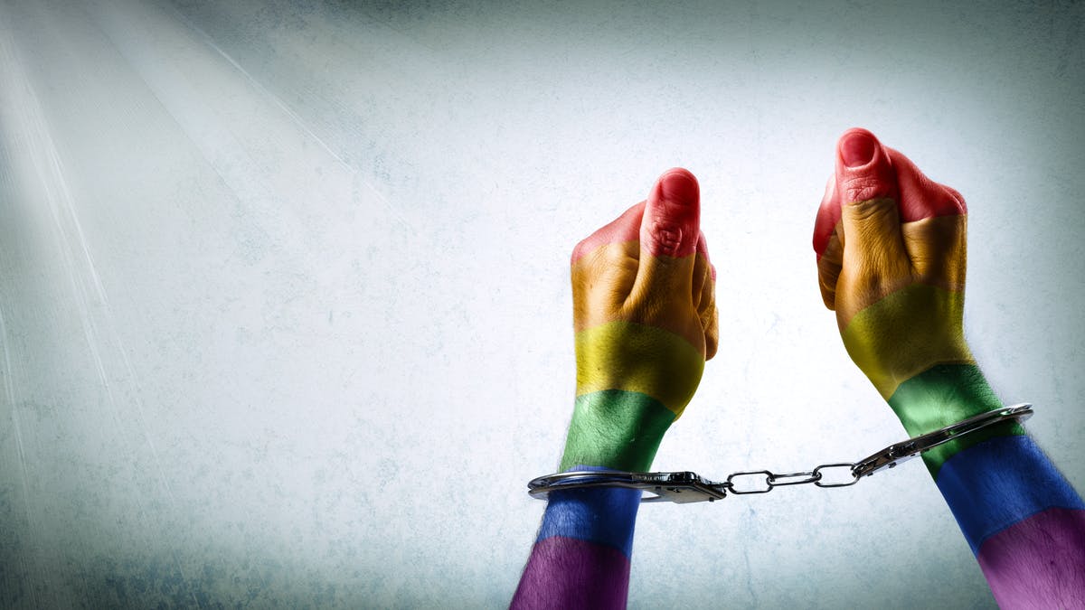 lgbti-mahpuslar-hapishaneye-girer-girmez-hak-ihlali-basliyor lgbti-mahpuslar-hapishaneye-girer-girmez-hak-ihlali-basliyor